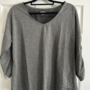 Gray Fitted Blouse with Relaxed 3/4 Sleeves